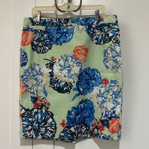 J. Crew size 14 lime green floral knee length pencil skirt - Picture 1 of 7